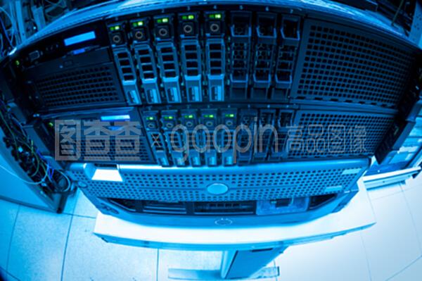 云计算装备技术服务 网络服务器的革新与优化